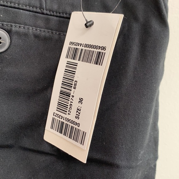 Club Monaco Baxter Textured 7" Shorts - Picture 9 of 10